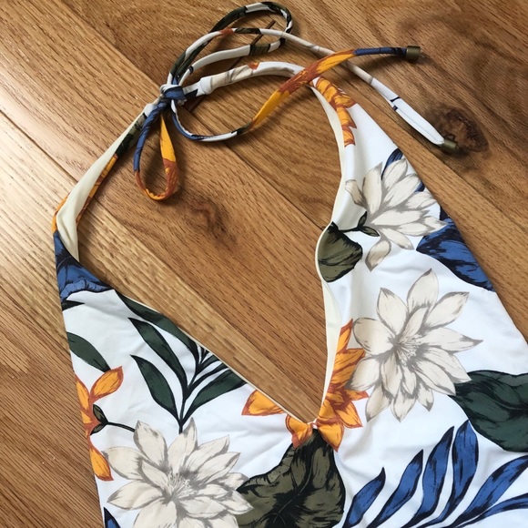 Vitamin A Bianca Floral One piece Swimsuit - Picture 7 of 13